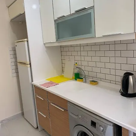 Δωμάτια σε οικογενειακή κατοικία Bed In Living For Rent In Fatih,istanbul Κωνσταντινούπολη
